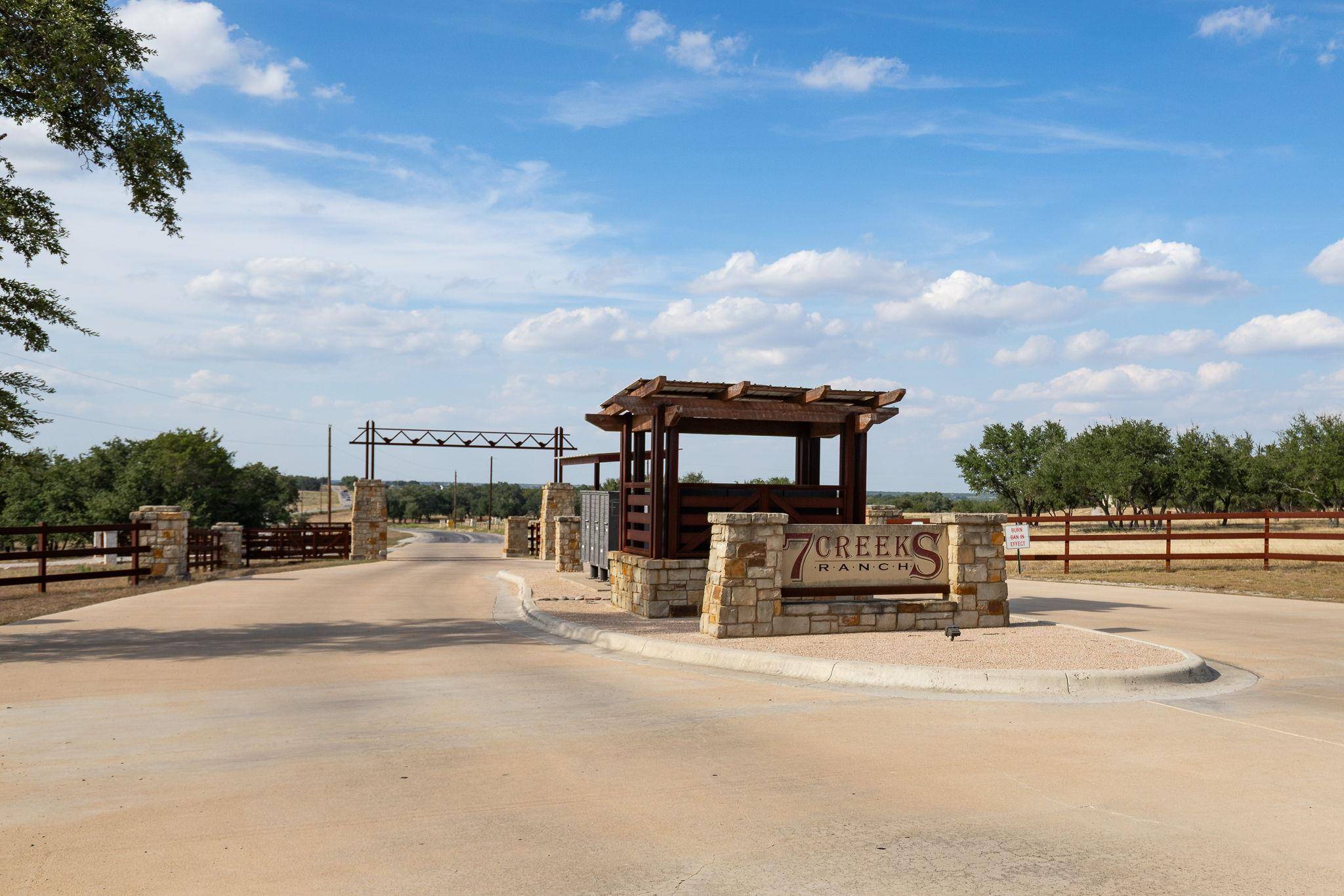 113 Jayhawk CT, Burnet, TX 78611