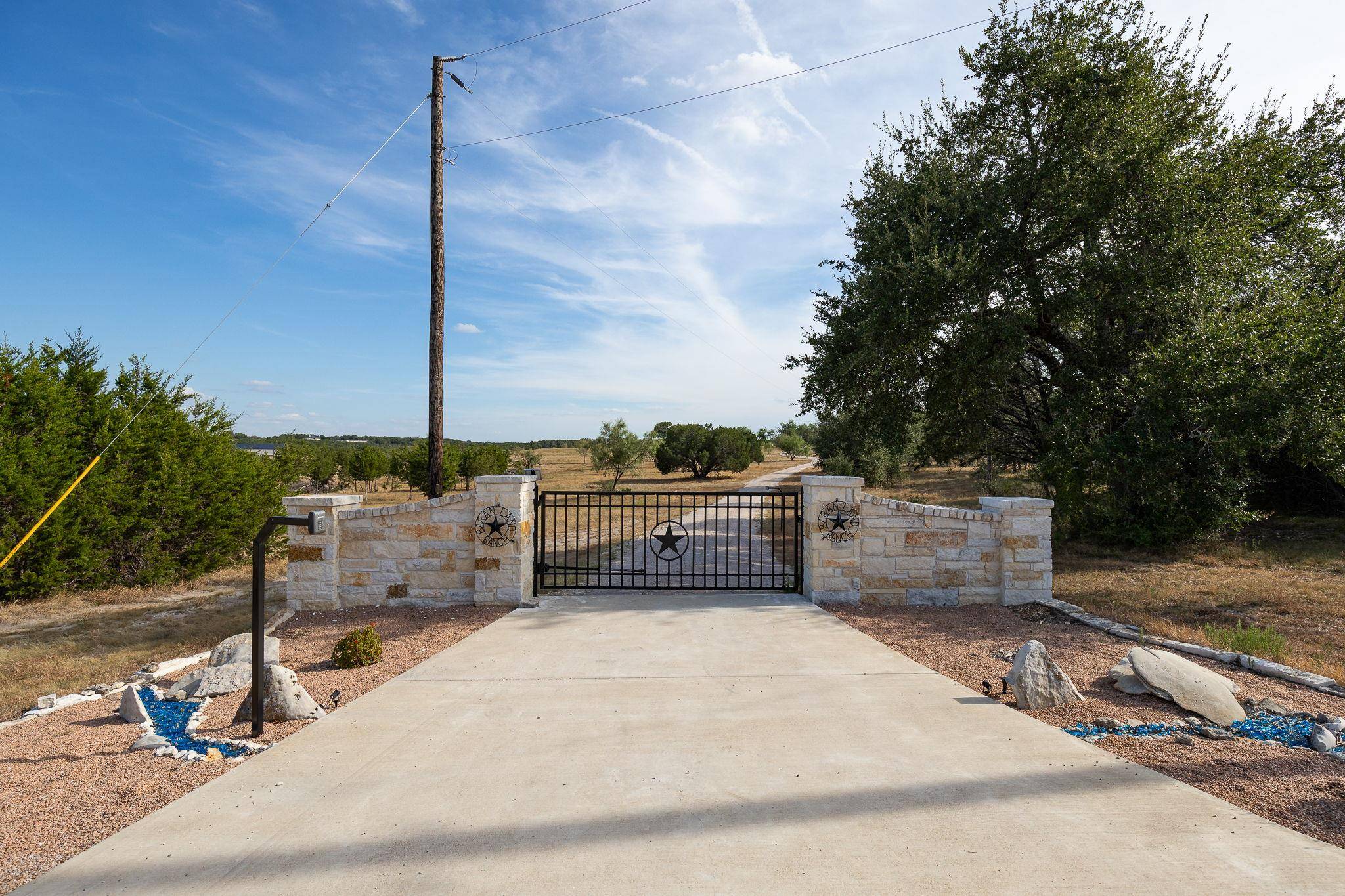 113 Jayhawk CT, Burnet, TX 78611