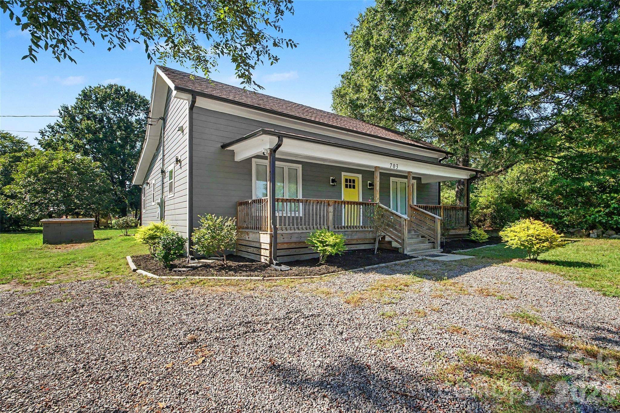703 N Enochville AVE, Kannapolis, NC 28081