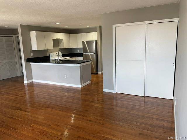 202 Main ST ##210, Port Jefferson, NY 11777