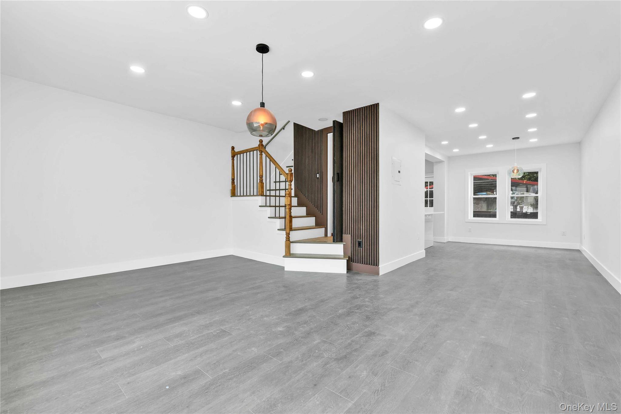 113-22 204th ST, Saint Albans, NY 11412