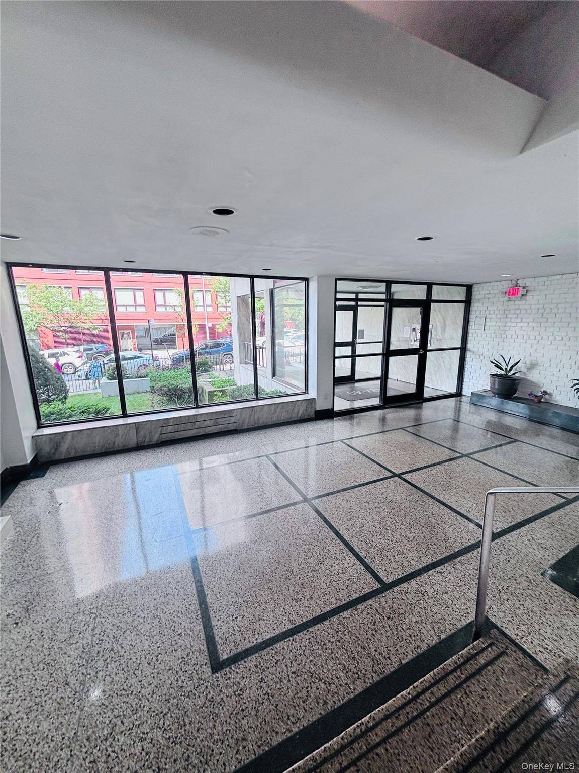 137-40 45TH AVE #1F, Flushing, NY 11355