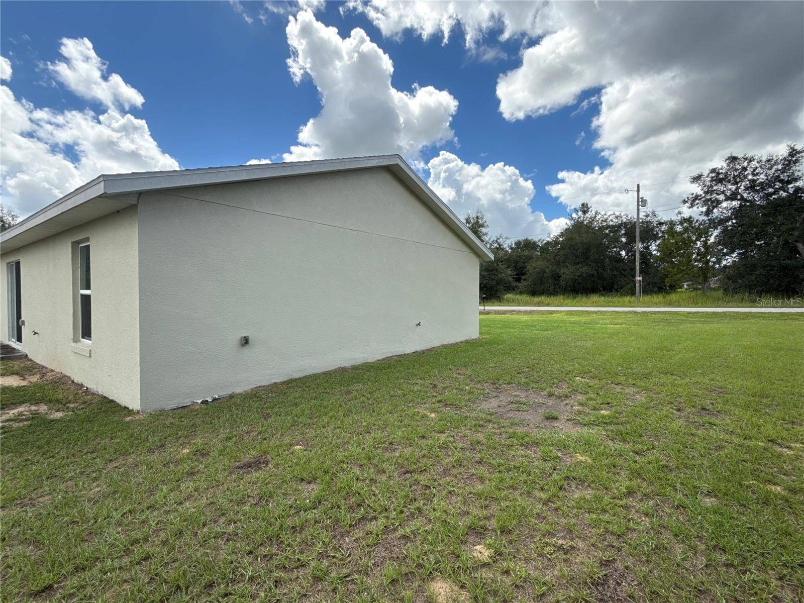 3 MALAUKA COURSE TER, Ocklawaha, FL 32179