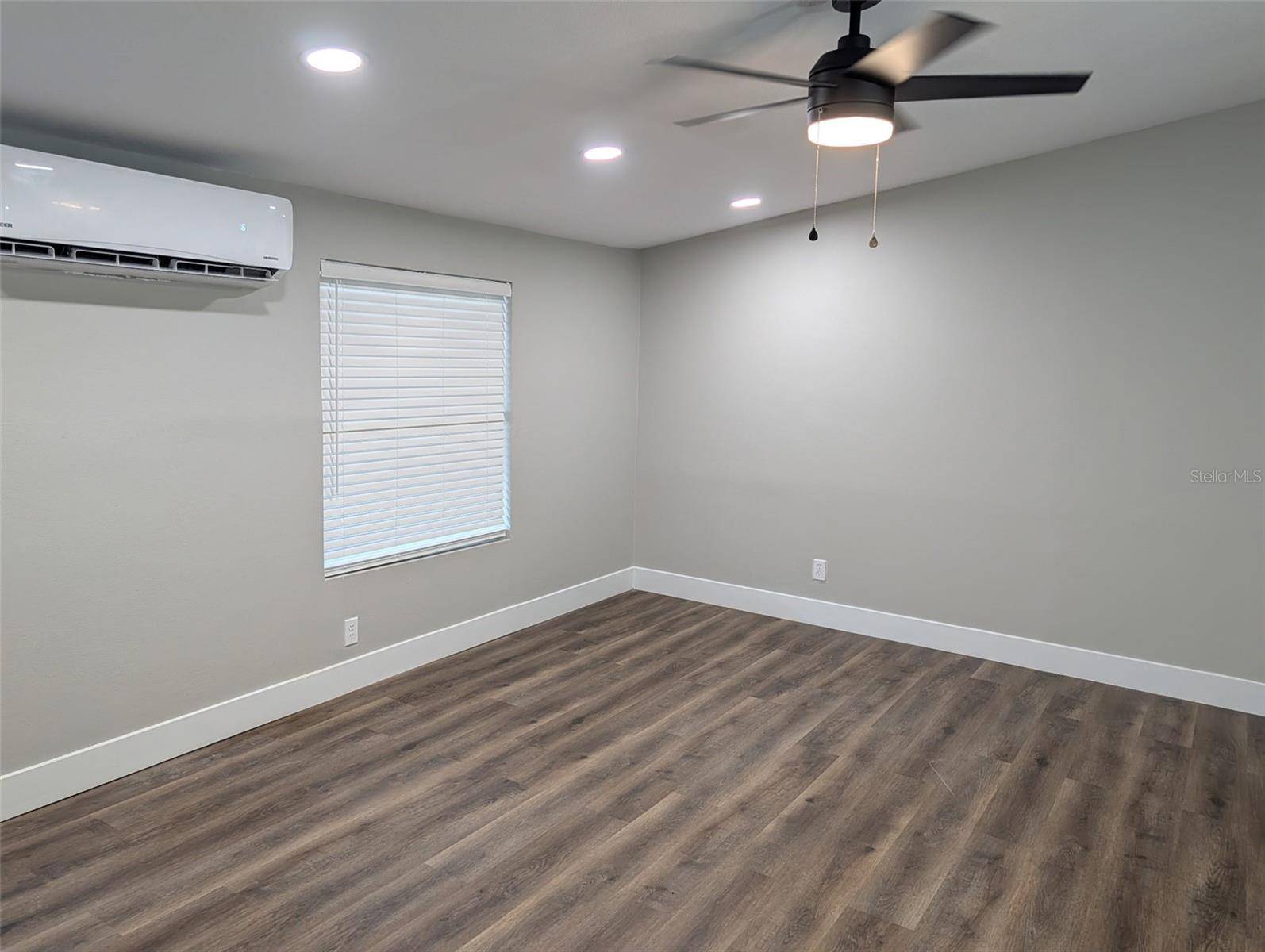 24304 MAXWELL ST, Astor, FL 32102