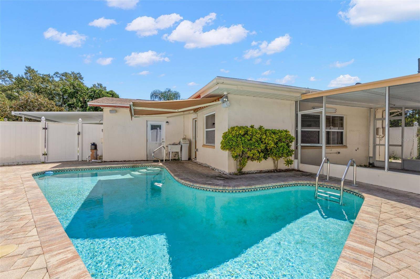 106 S FERNWOOD AVE, Clearwater, FL 33765