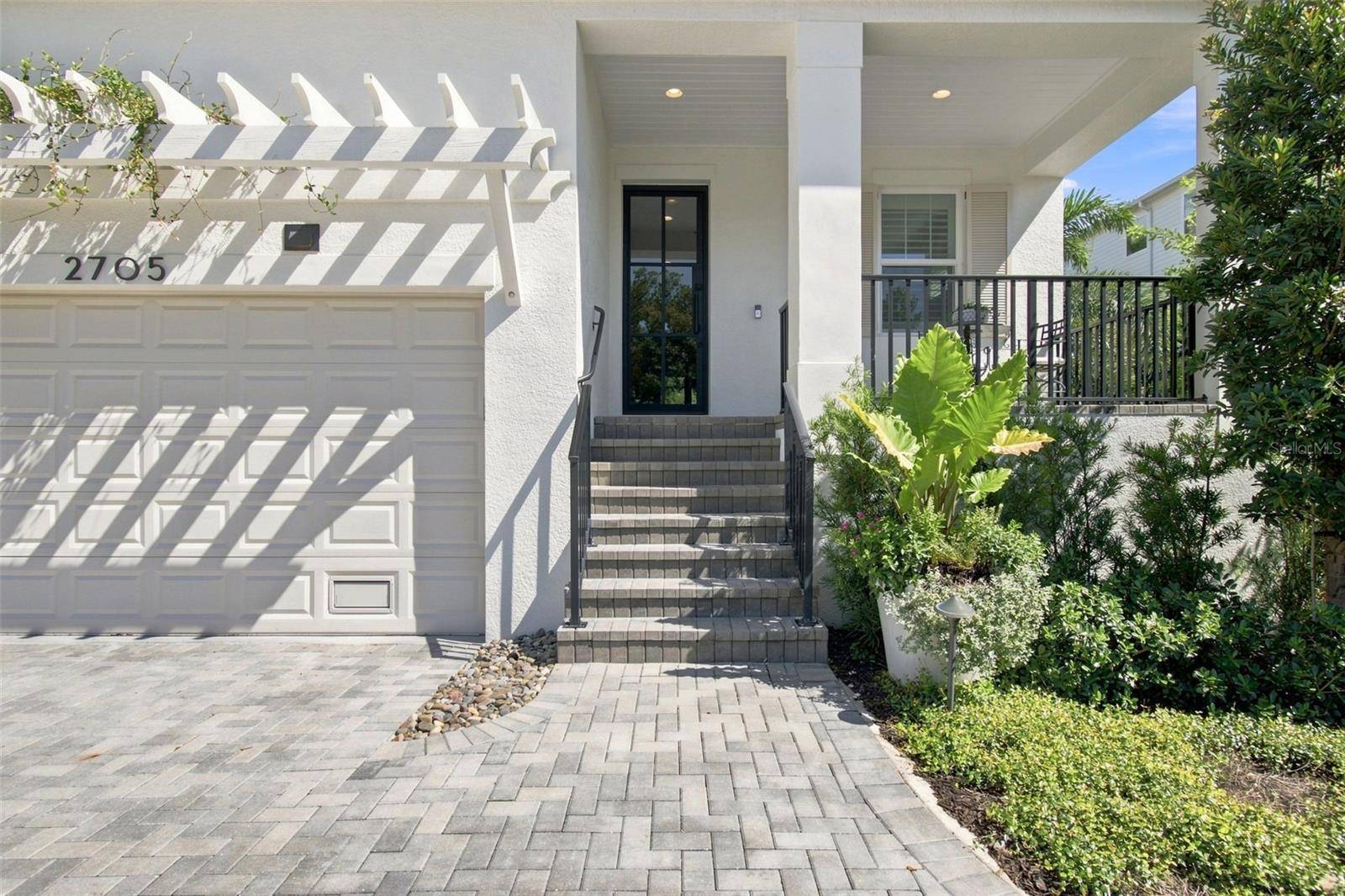 2705 W TRILBY AVE, Tampa, FL 33611