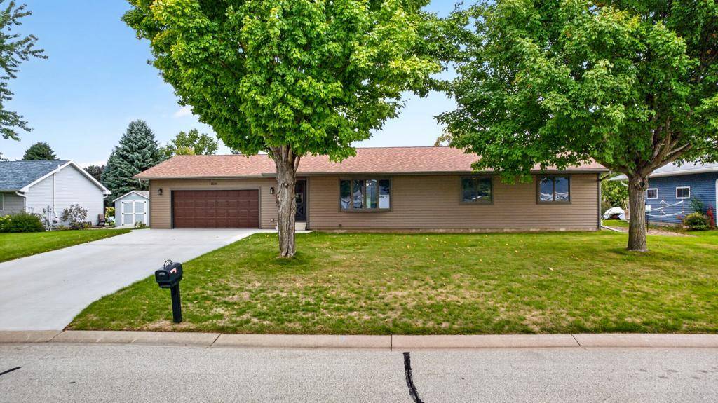 1320 N Garden ST, Lake City, MN 55041