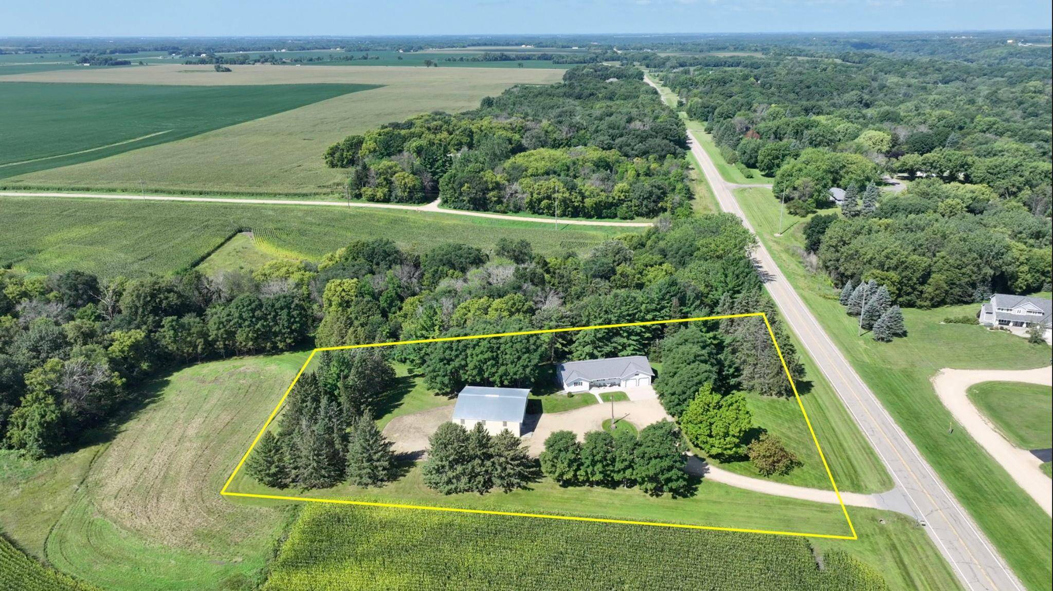 58691 185th ST, Mankato, MN 56001