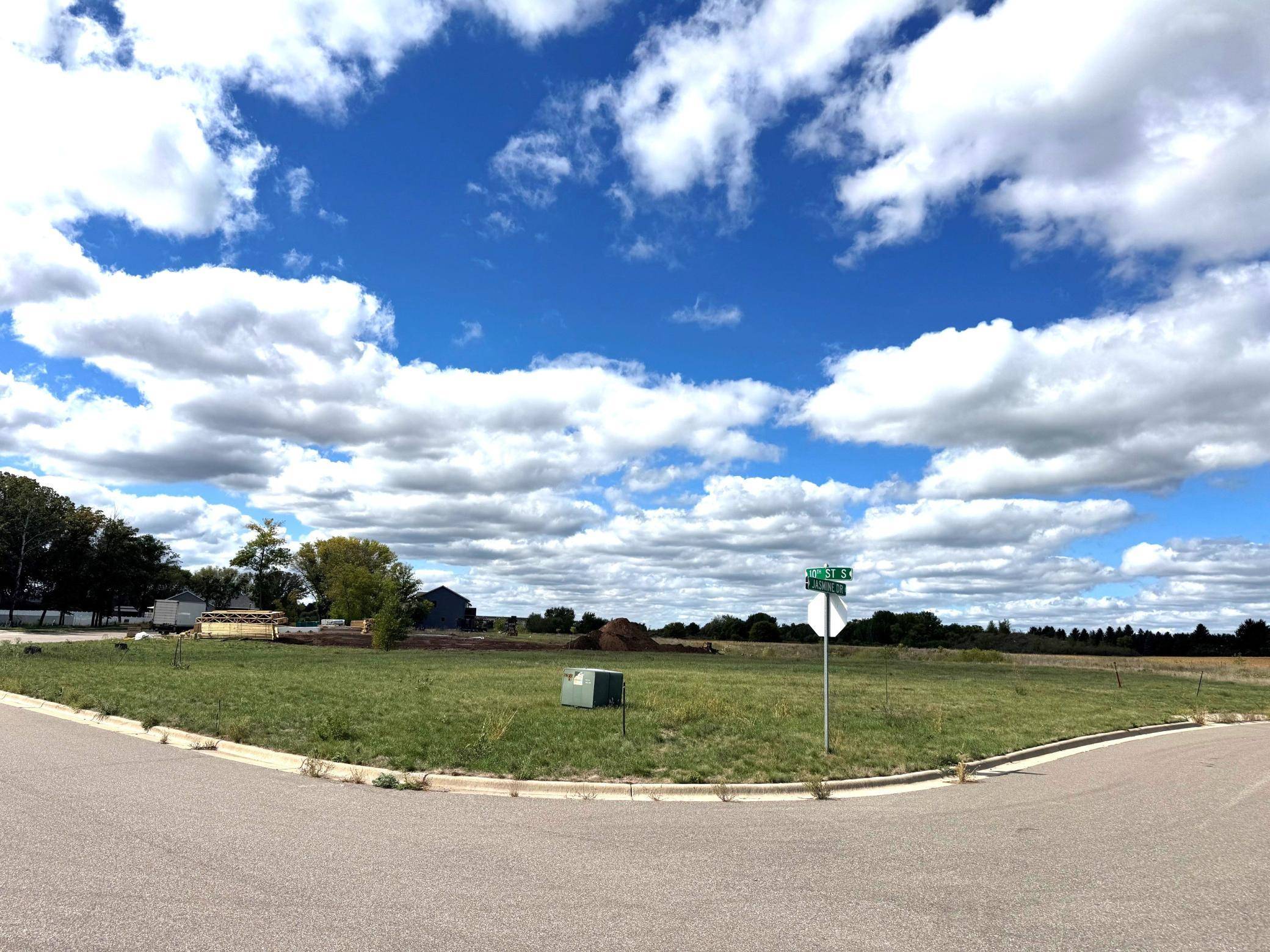 927 Jasmine DR, Sartell, MN 56377