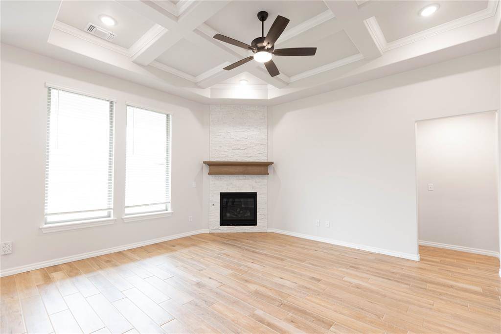 9216 NW 119th ST, Yukon, OK 73099