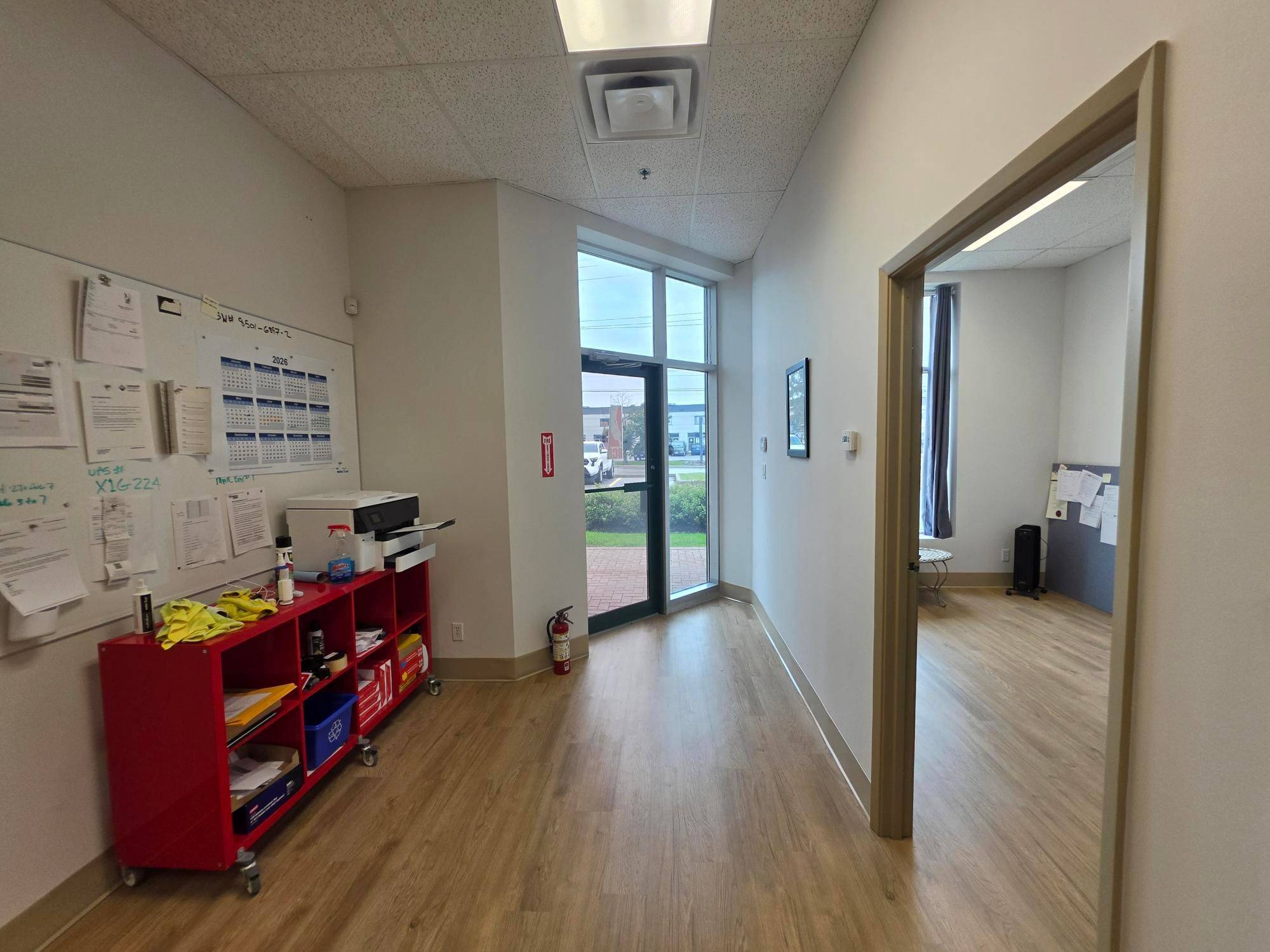 160 Saunders RD #1, Barrie, ON L4N 9A4