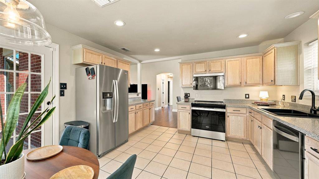 508 E Oak Street, Aledo, TX 76008