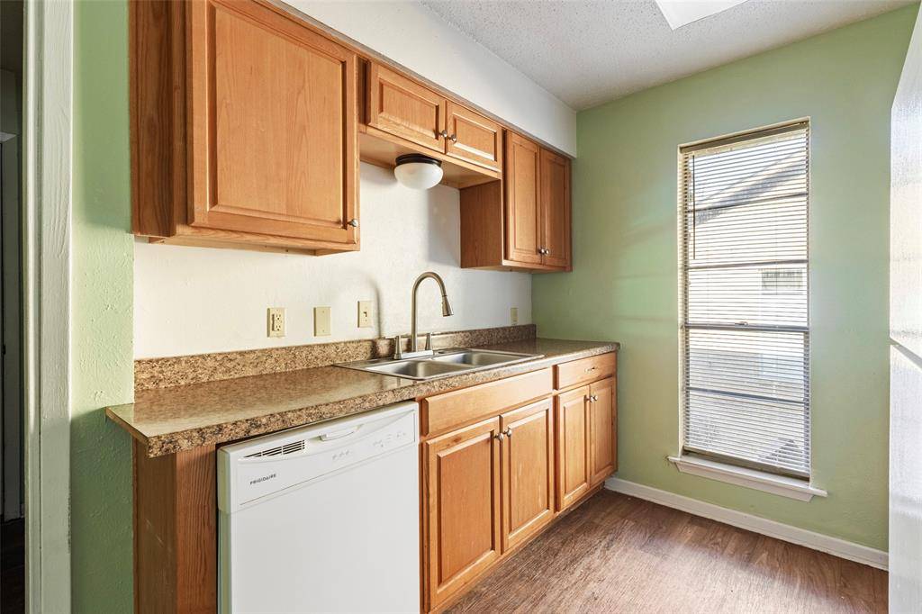 309 Blake Drive #B, Longview, TX 75604