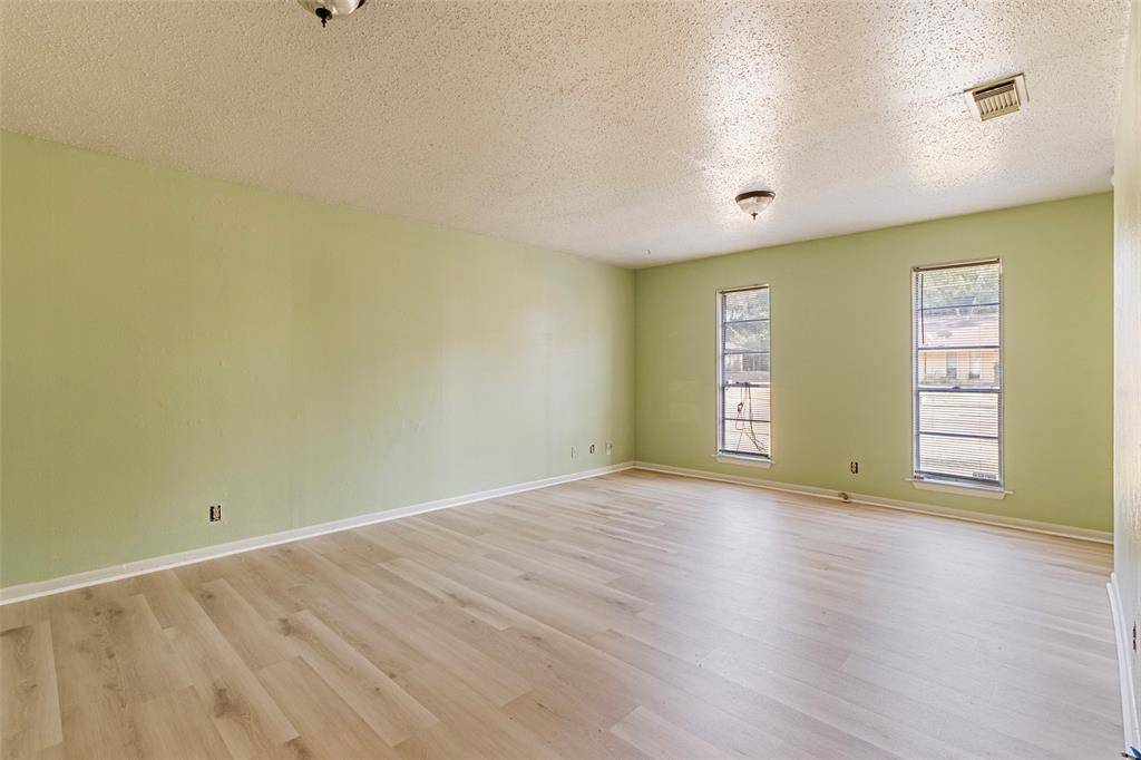 309 Blake Drive #B, Longview, TX 75604