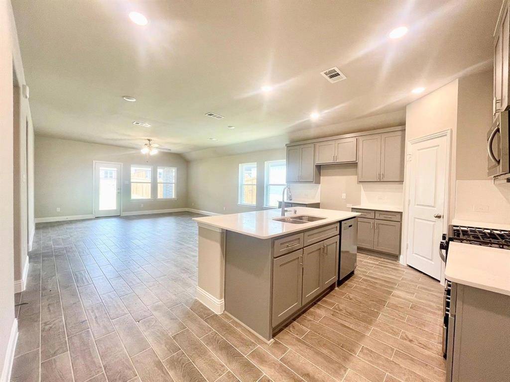 809 Tartane Drive, Anna, TX 75409