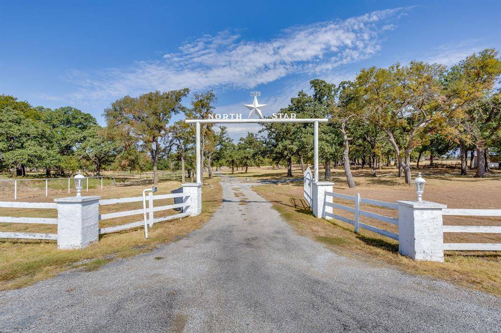 2112 Miller Court, Granbury, TX 76049