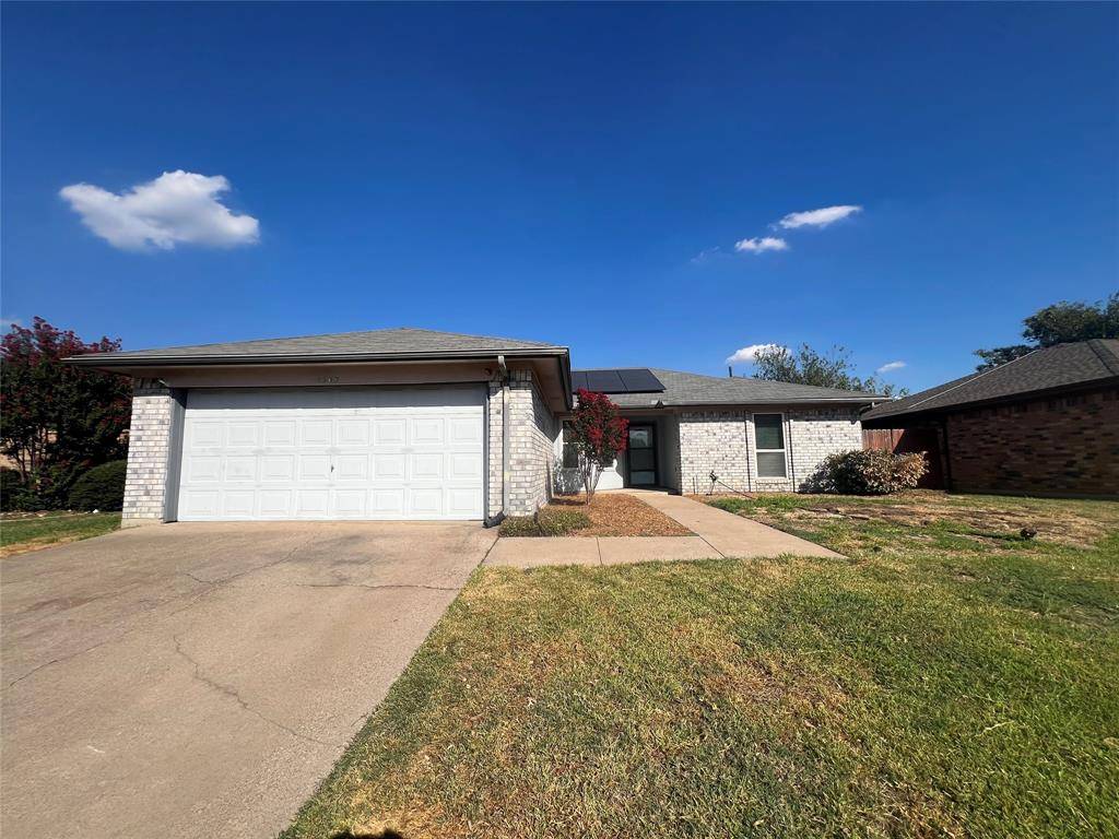 7808 Mallard Lane, Watauga, TX 76148