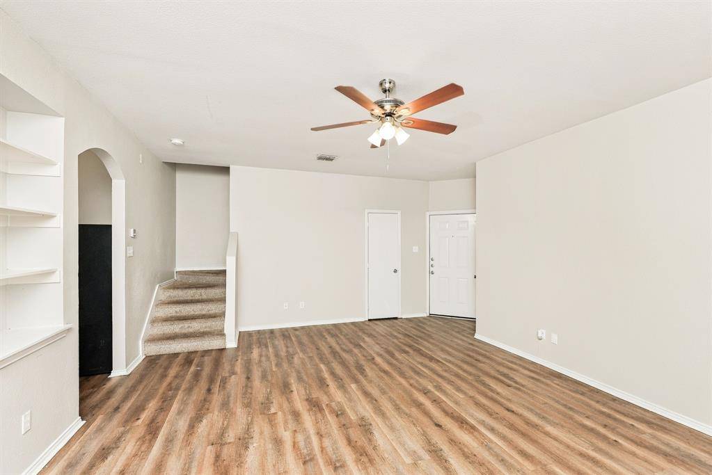 144 Creek Cove Drive, Dallas, TX 75217