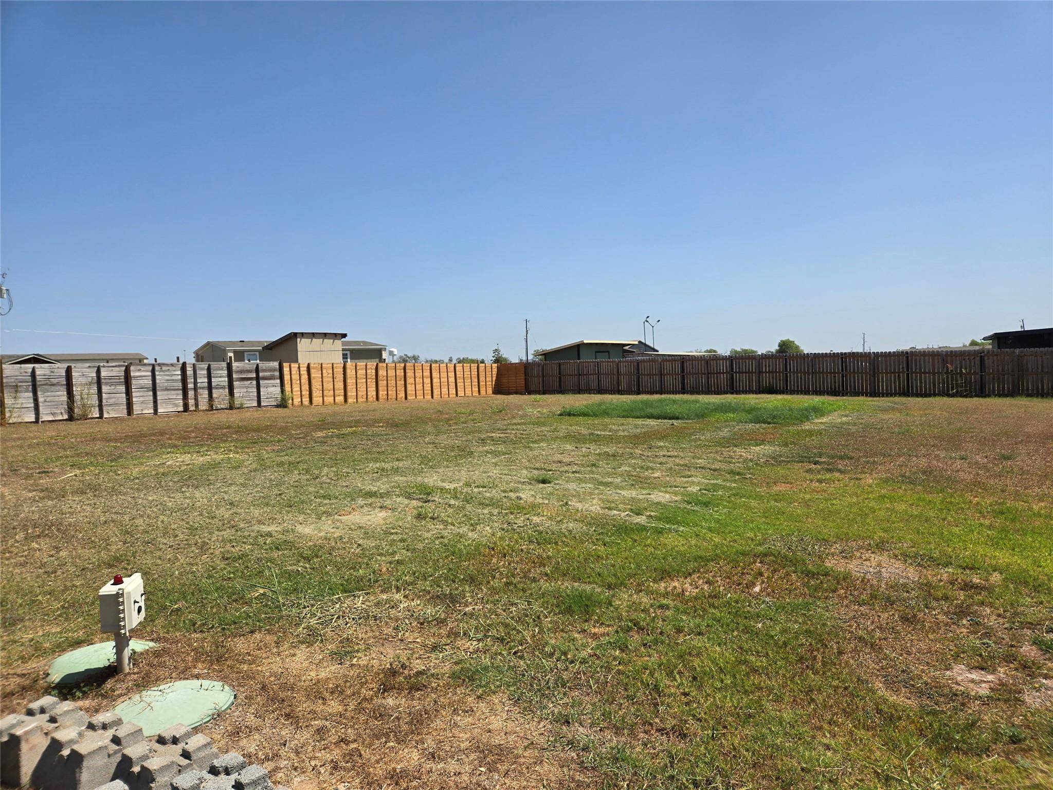 166 Brown Pelican DR, Del Valle, TX 78617