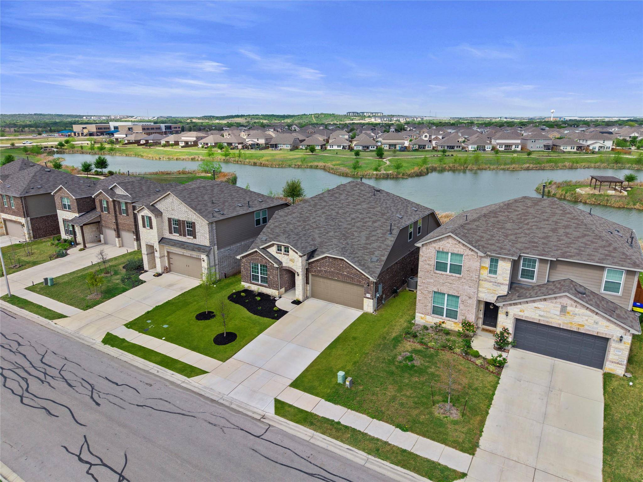 12120 Paseo De Los Lagos LN, Manor, TX 78653