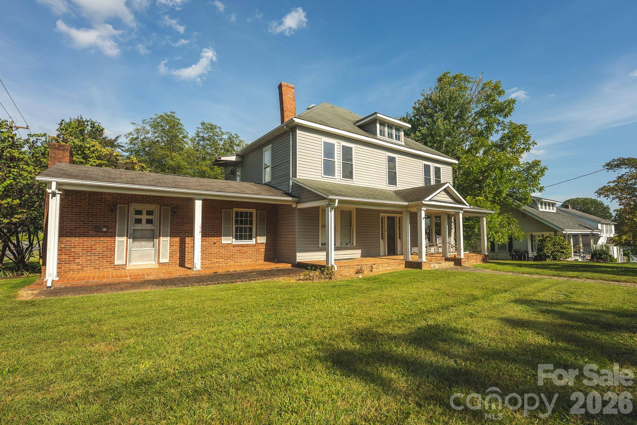 12 1st Avenue DR SE, Taylorsville, NC 28681