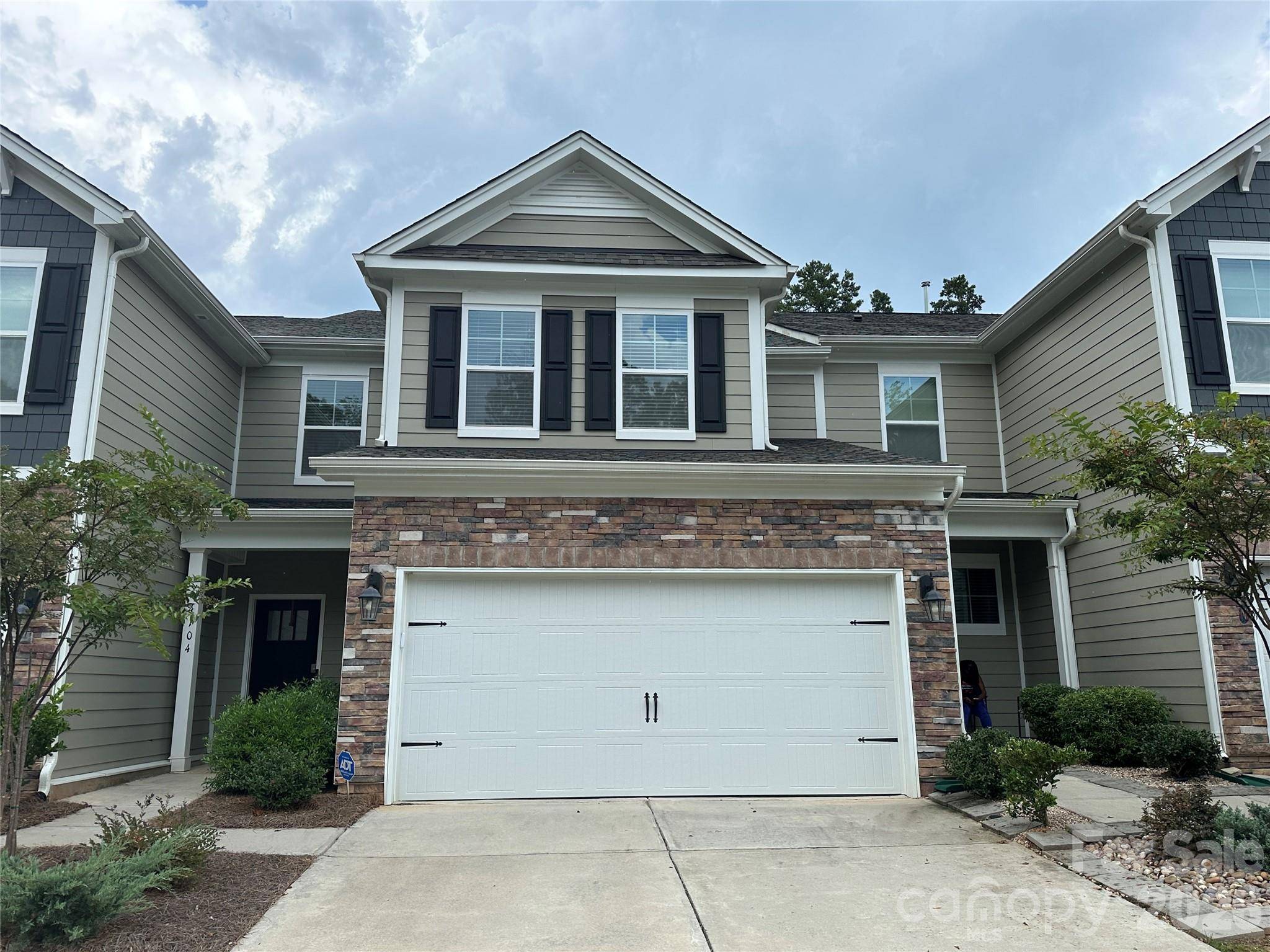 4104 Steel WAY, Sherrills Ford, NC 28673