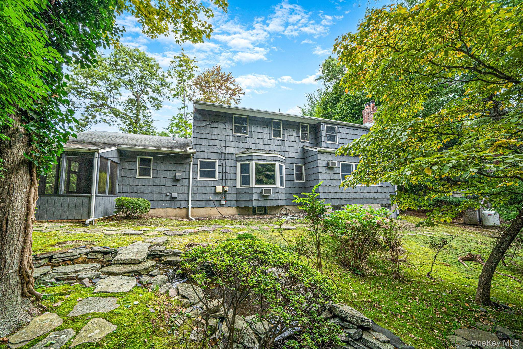 2 Jefferson CT, East Setauket, NY 11733
