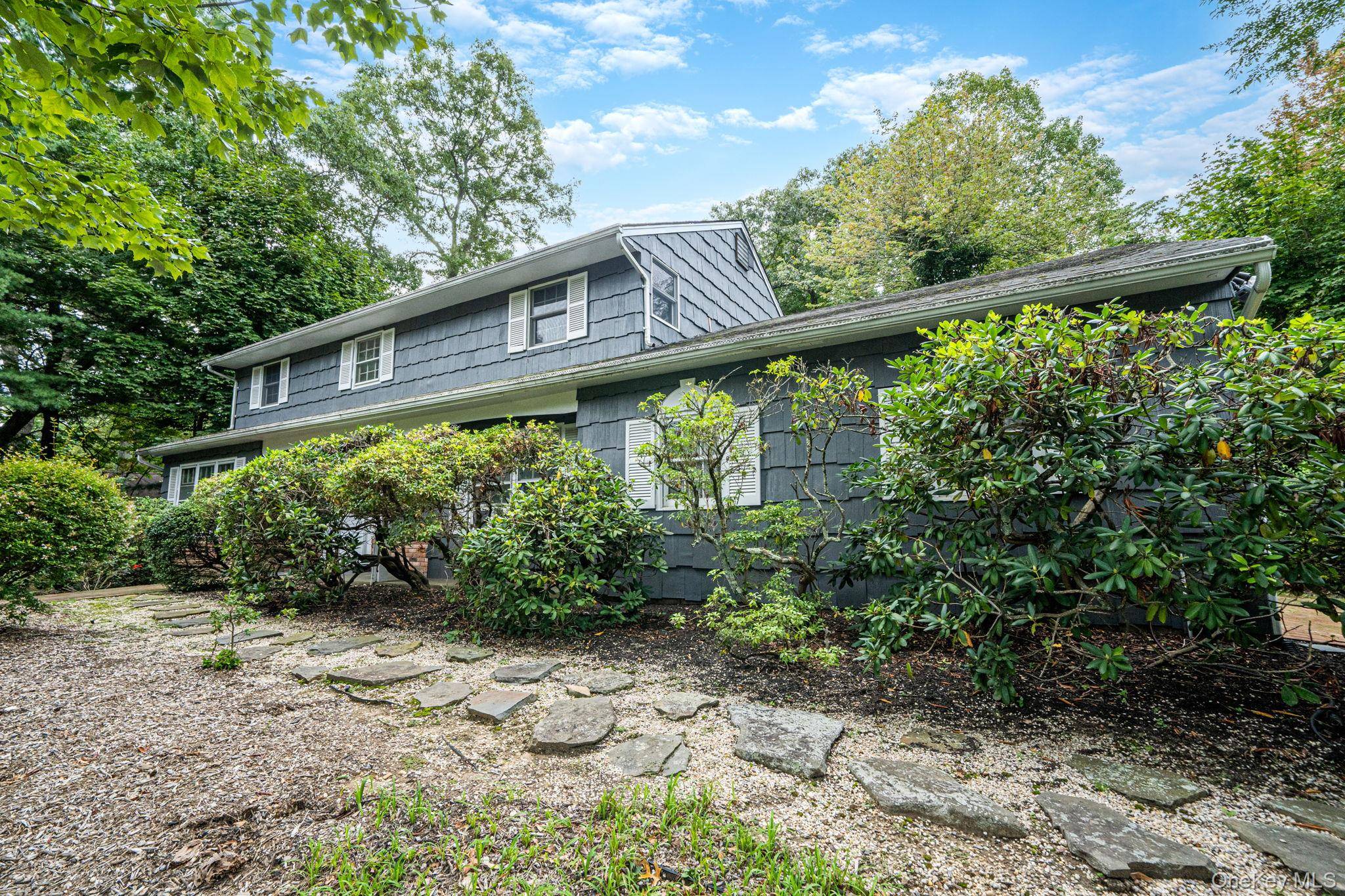 2 Jefferson CT, East Setauket, NY 11733