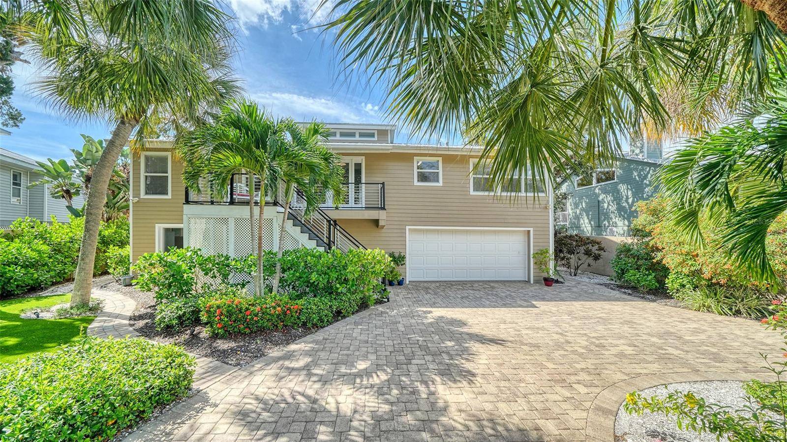 5188 SIESTA WOODS DR, Sarasota, FL 34242