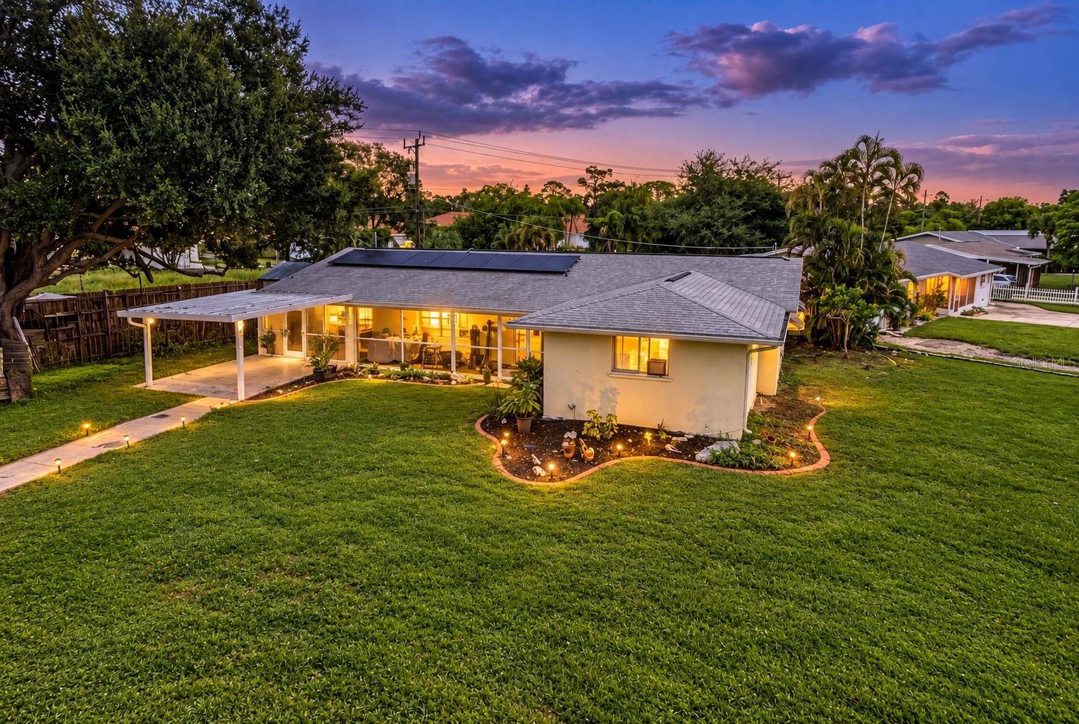 122 ALGIERS DR, Venice, FL 34293