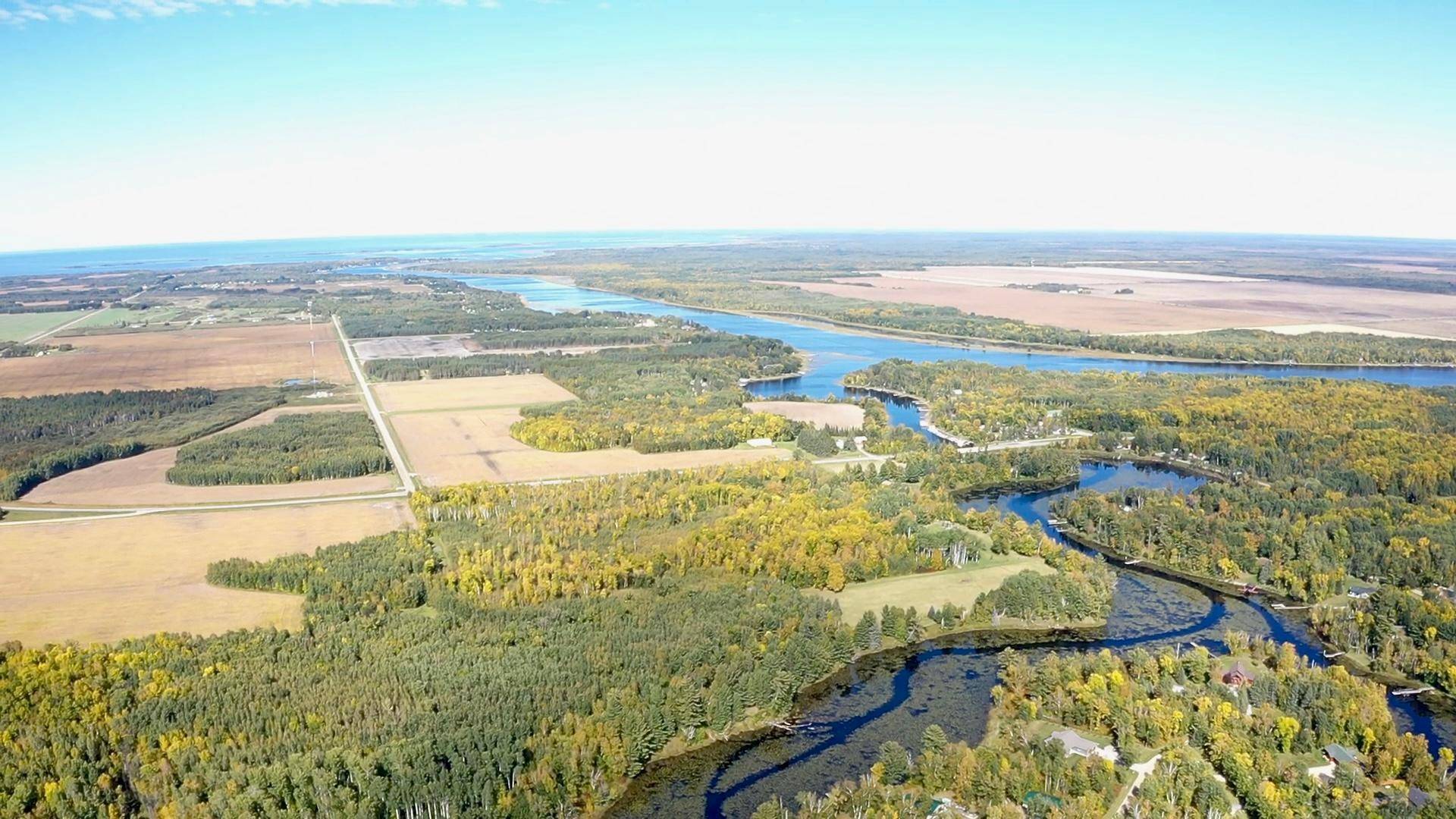 1398 County Road 6 NW, Baudette, MN 56623