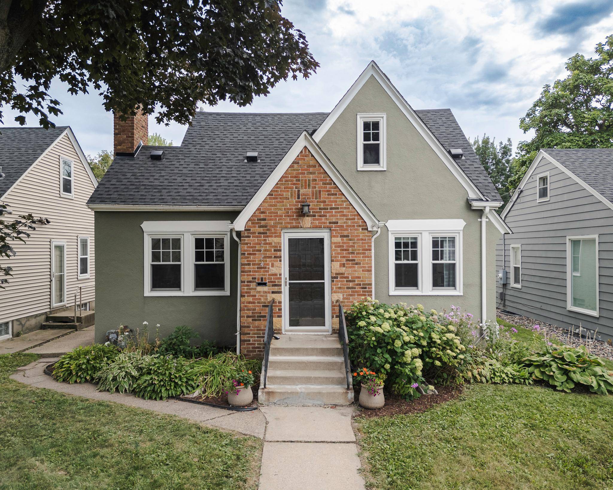 2724 Utica AVE S, Saint Louis Park, MN 55416