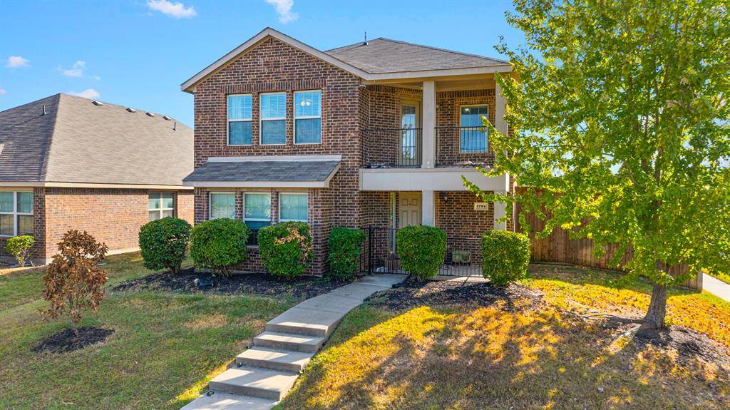 1734 Pioneer Way, Lancaster, TX 75146