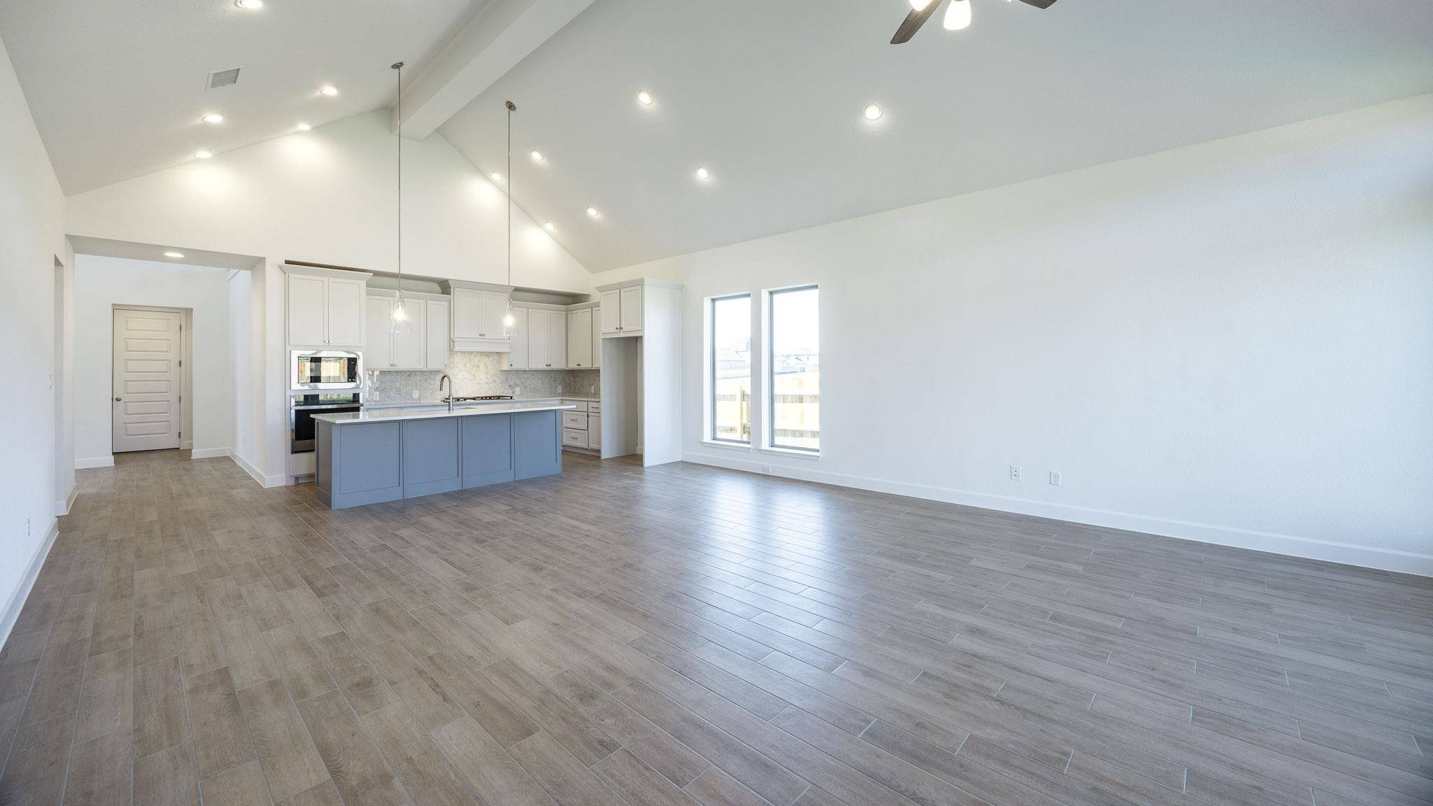 241 Blue Summit BND, Liberty Hill, TX 78642
