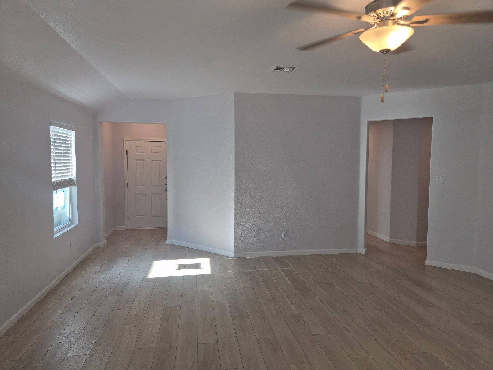 325 Arnage DR, Hutto, TX 78634