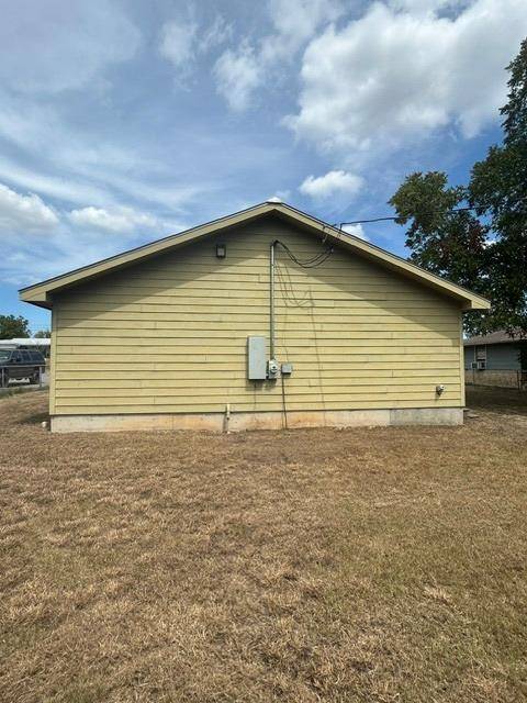 815 4th ST, Blanco, TX 78606