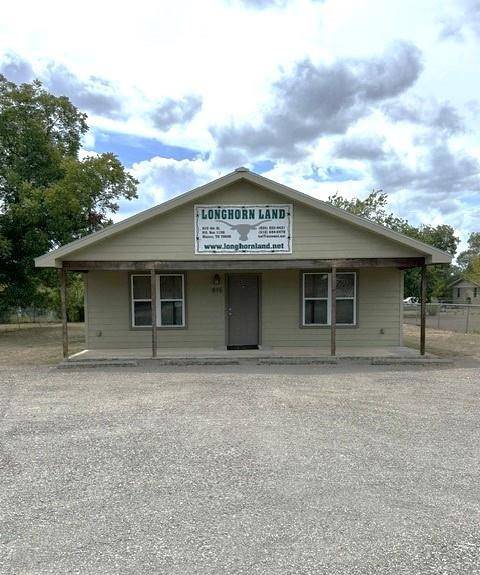 815 4th ST, Blanco, TX 78606
