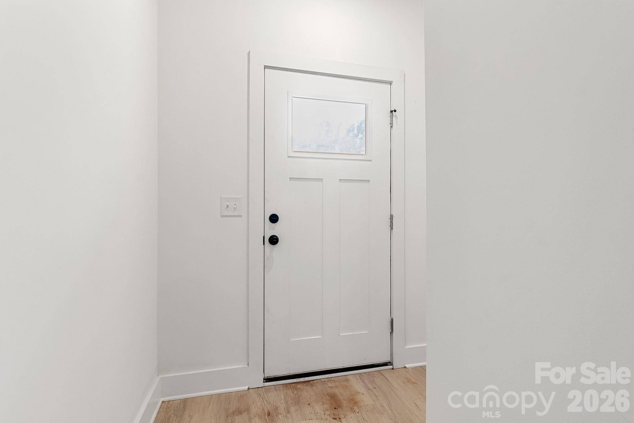 520 Carolyn LN, Charlotte, NC 28213