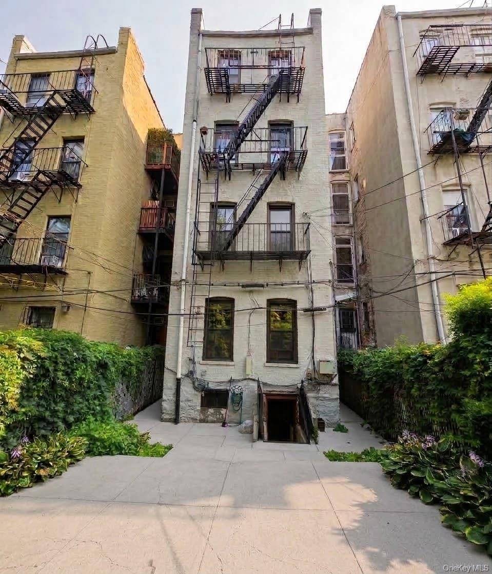 344 21st ST, Brooklyn, NY 11215