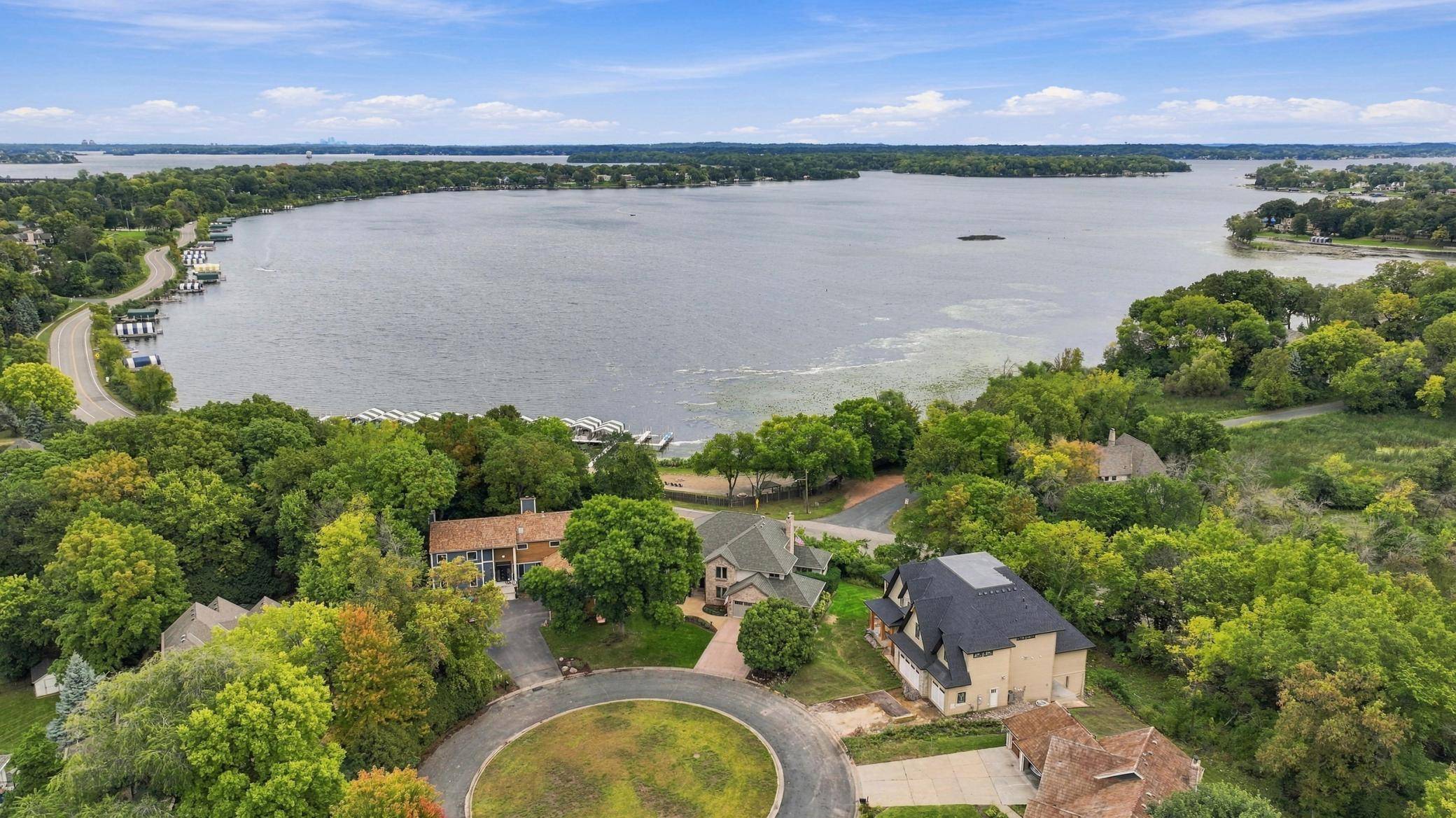 3143 Lafayette Ridge RD, Minnetonka Beach, MN 55391