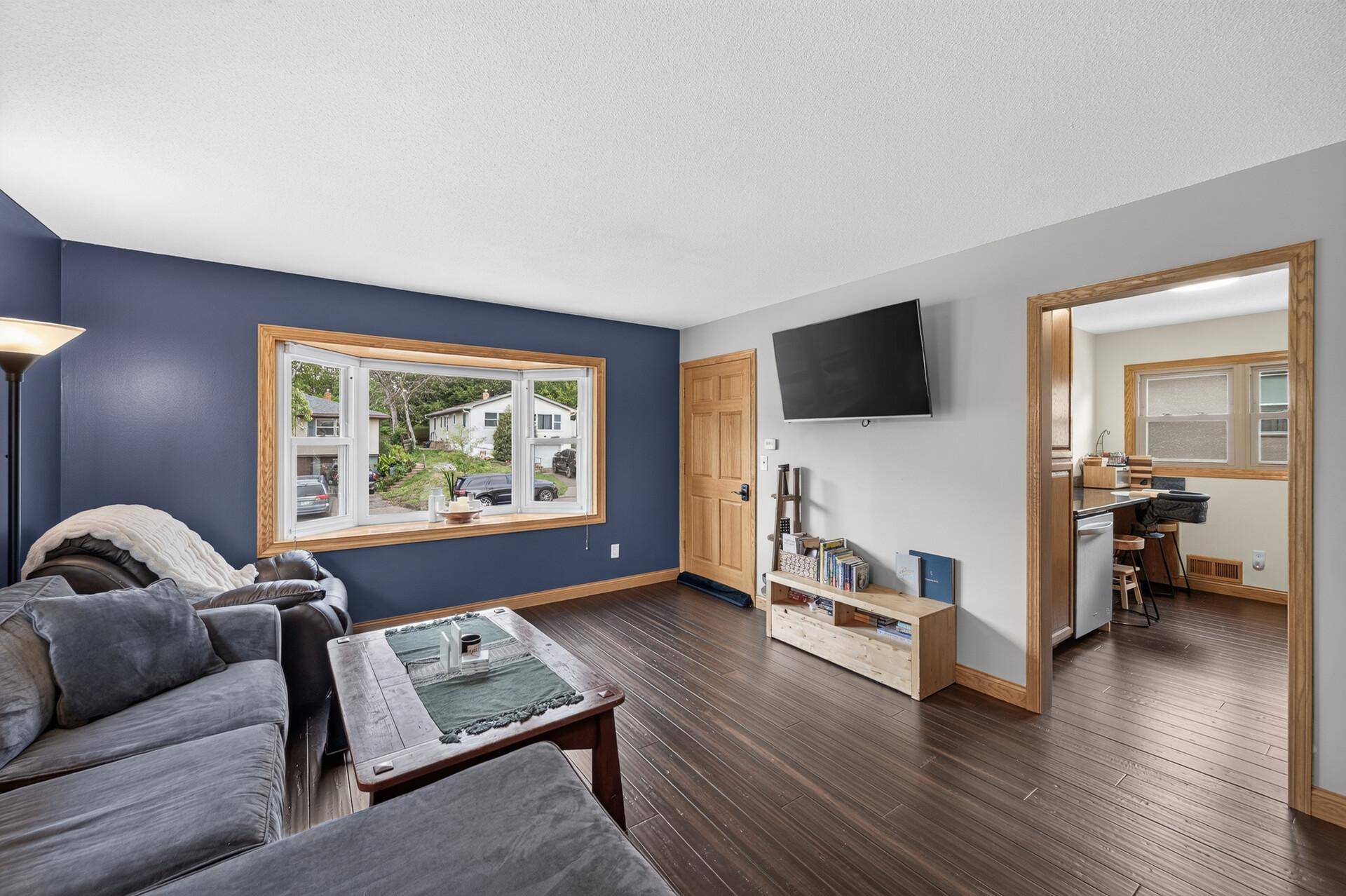1518 Pacific ST, Saint Paul, MN 55106