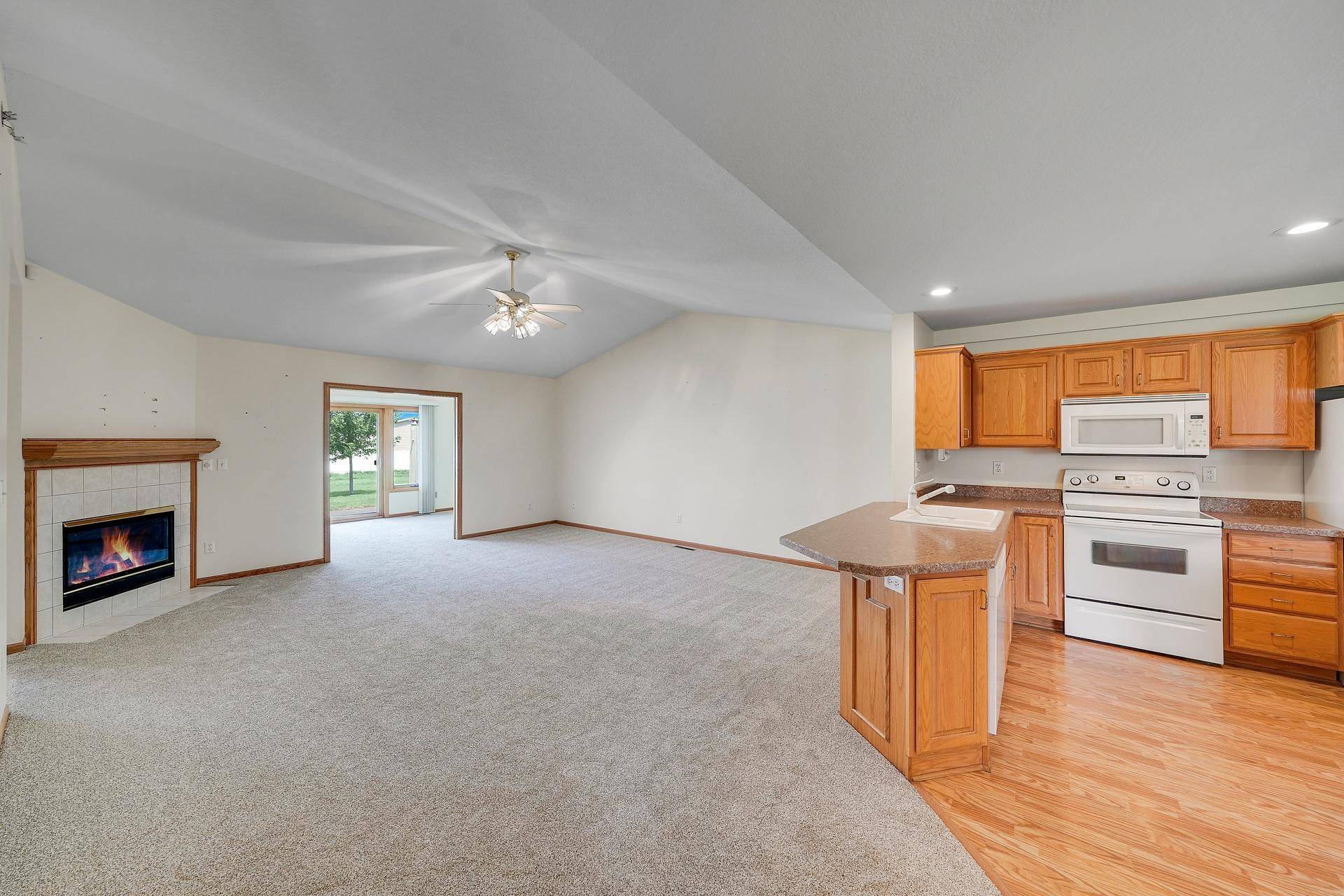 241 Tuttle DR, Hastings, MN 55033