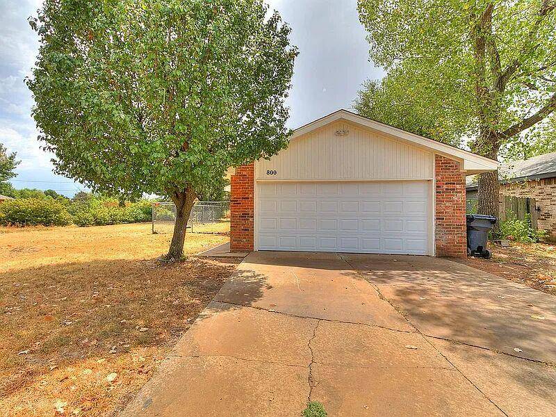 800 NW 113th ST, Oklahoma City, OK 73114