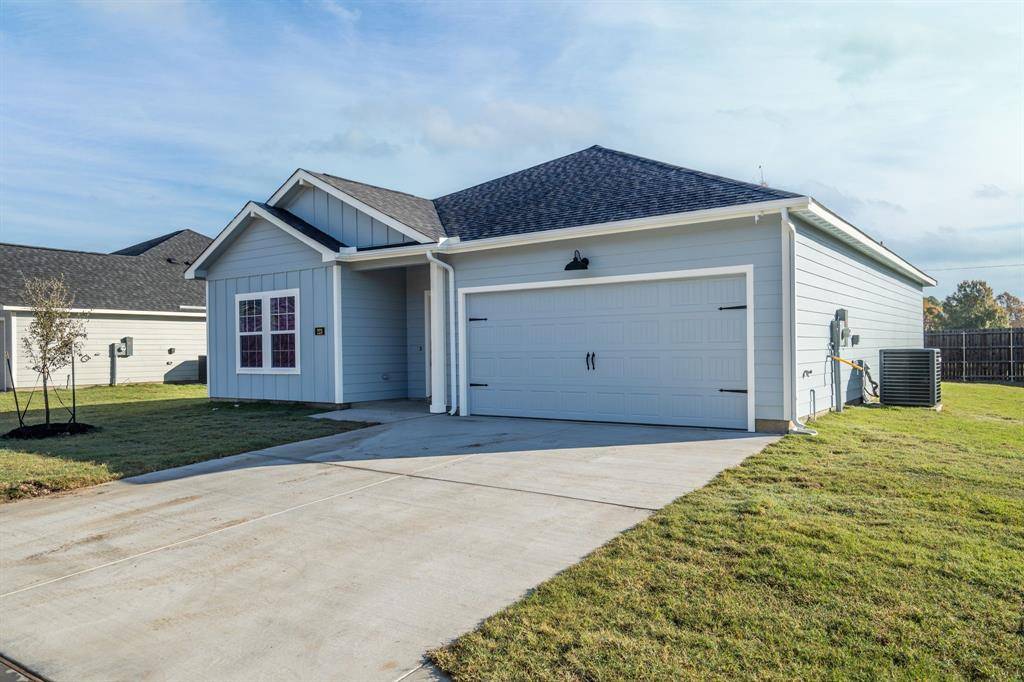 223 Faith Lane, Tioga, TX 76271