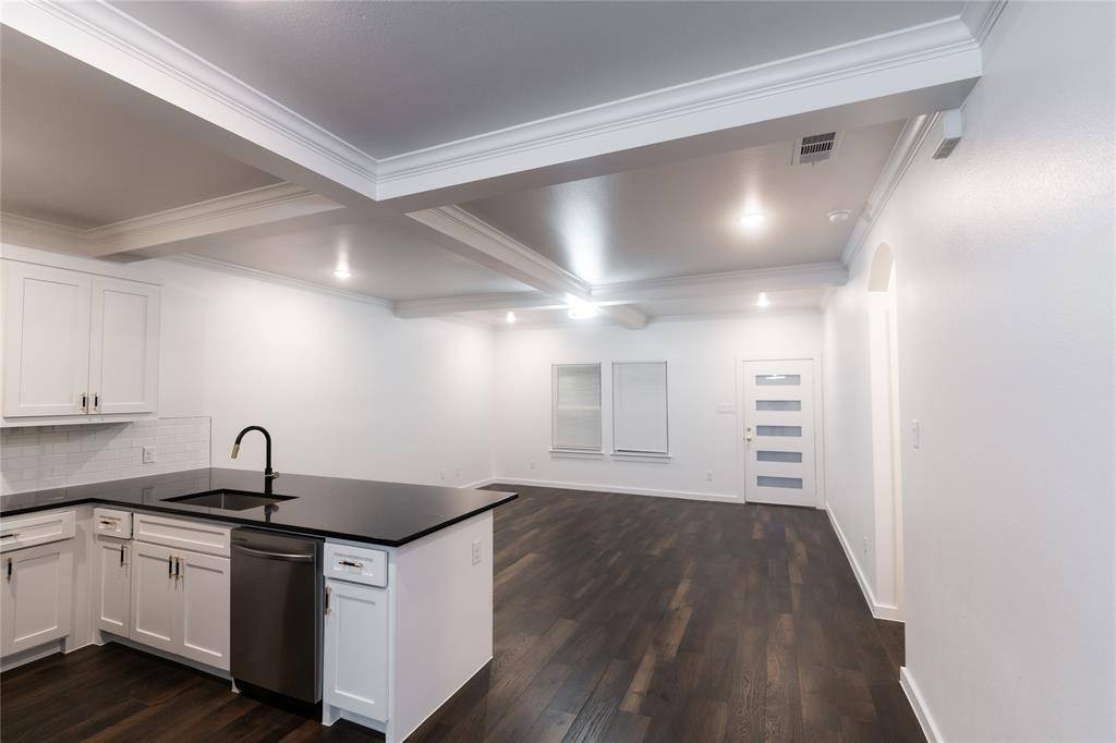 839 SW 7th Street, Cooper, TX 75432