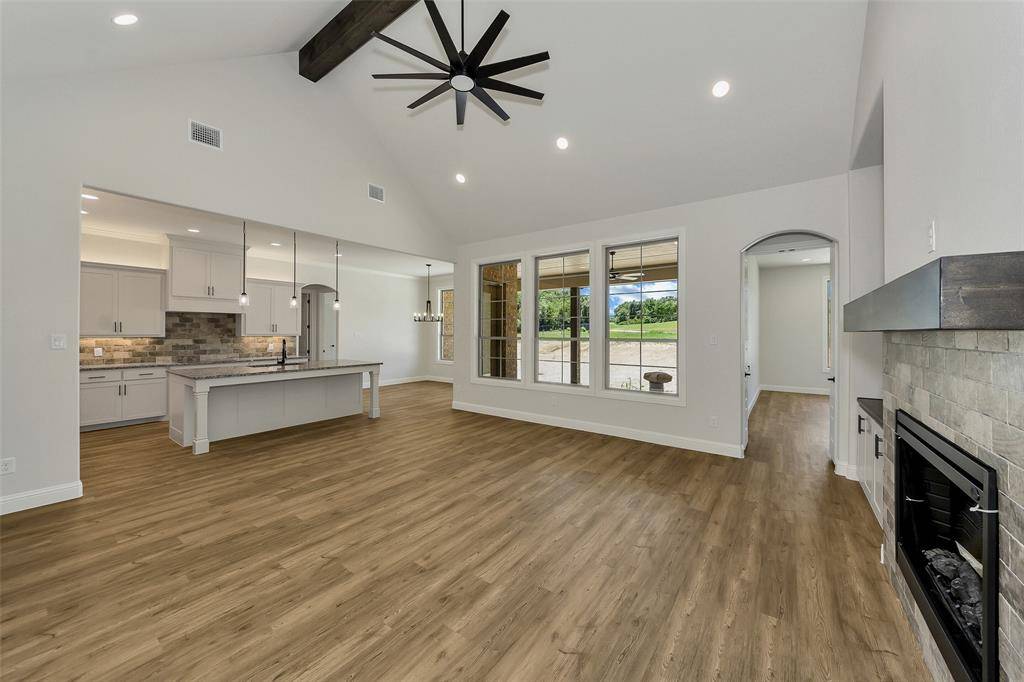 150 Top Flight Drive, Weatherford, TX 76087
