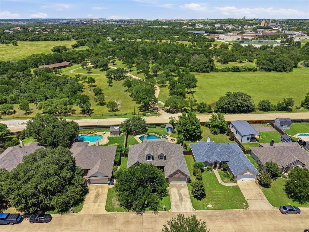 107 Clyde Drive, Aledo, TX 76008