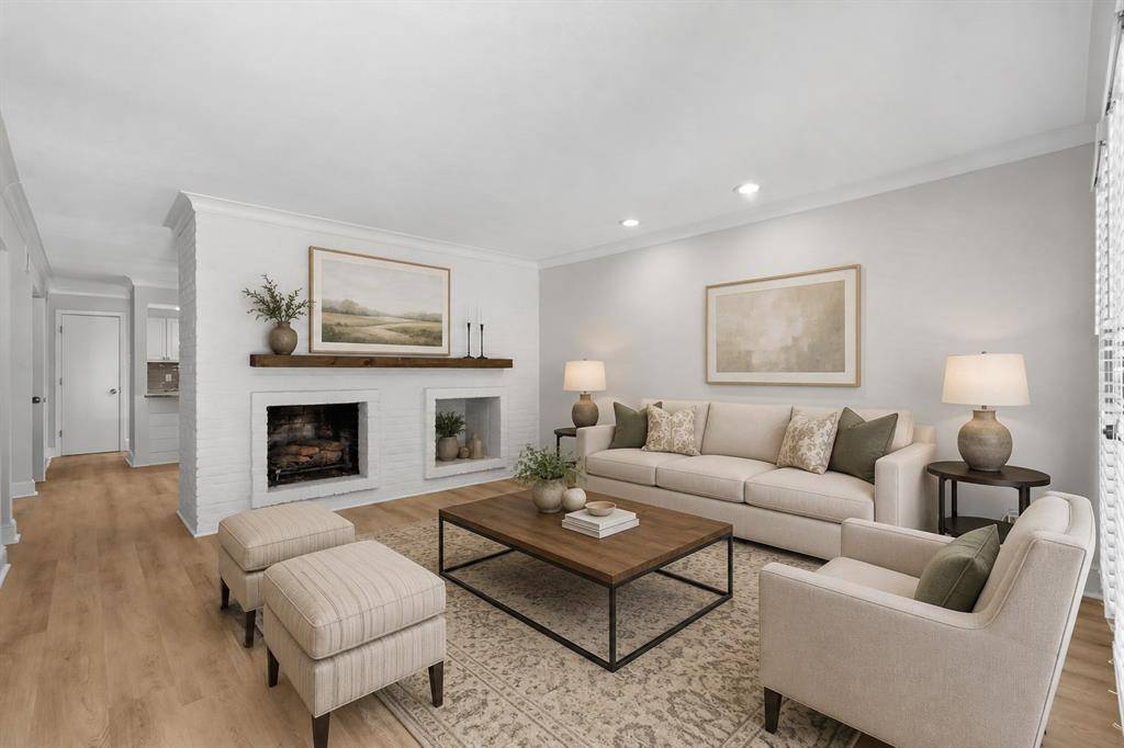 5928 Sandhurst Lane #127, Dallas, TX 75206