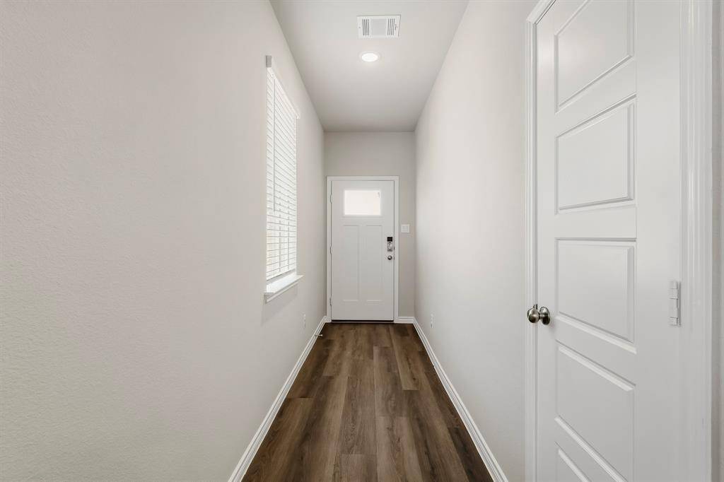 1707 Romans Road, Ennis, TX 75119