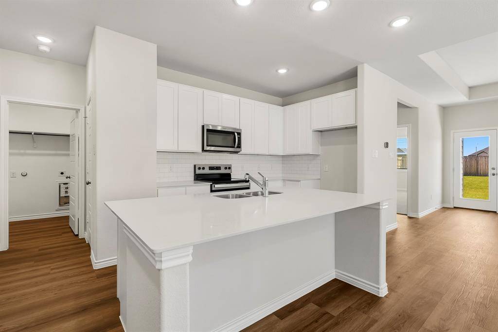 10032 Freighter Trail, Fort Worth, TX 76131
